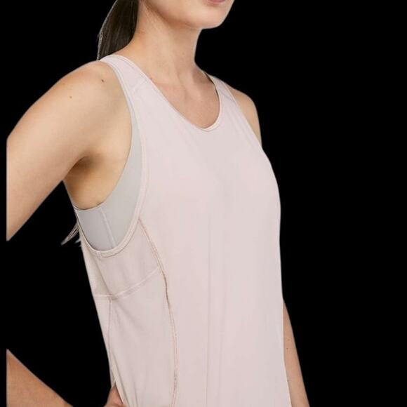 EUC Lululemon Sculpt Tank II Smoky Blush (Baby Pink) Size 8 - Picture 3 of 10